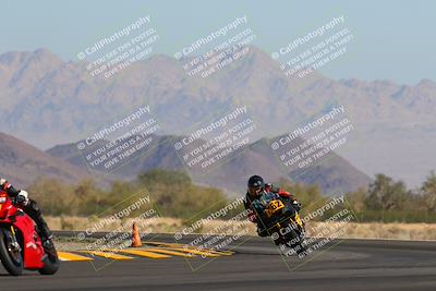 media/Nov-06-2022-SoCal Trackdays (Sun) [[208d2ccc26]]/Turn 14 (930am)/